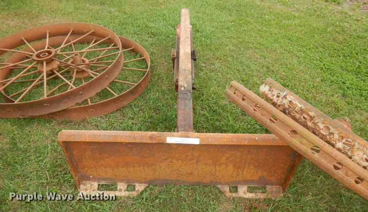 image for item JQ9393 Skid steer log splitter