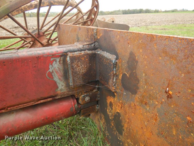 image for item JQ9393 Skid steer log splitter