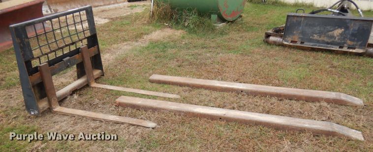 image for item JQ9394 48"L skid steer forks