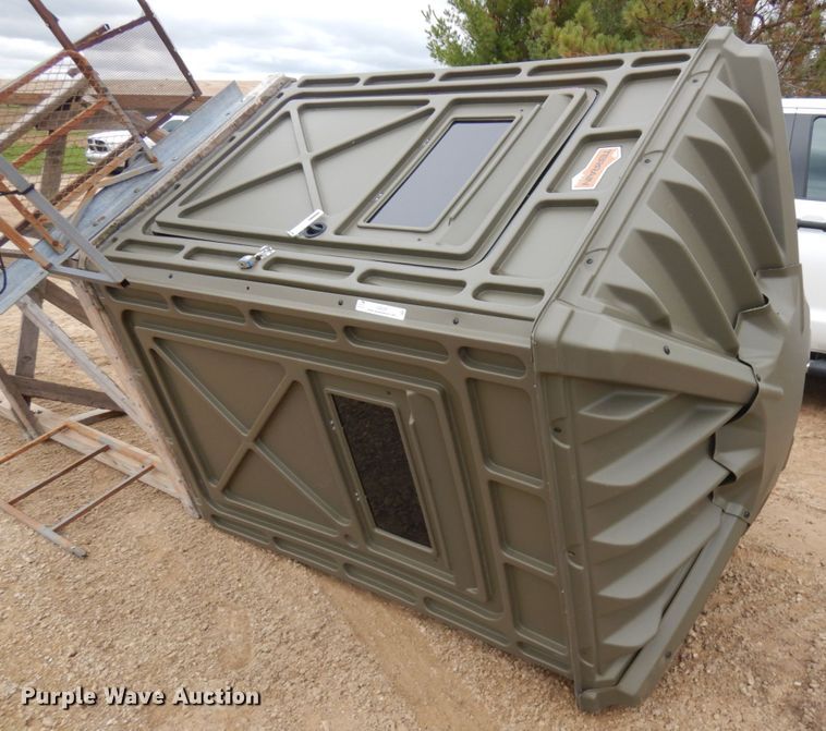 image for item JQ9397 Terrain  hunting stand