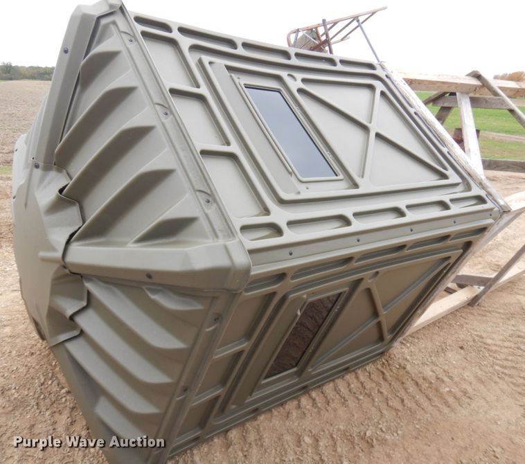 image for item JQ9397 Terrain  hunting stand