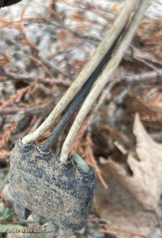 image for item JQ9406 Magnum MLT4060MMH  light plant