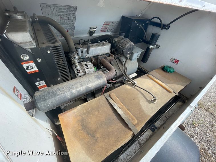 image for item JQ9406 Magnum MLT4060MMH  light plant