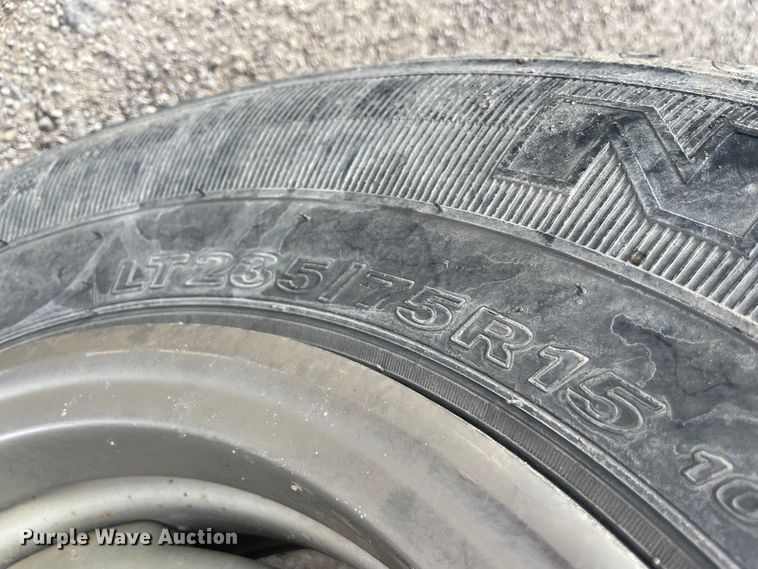 image for item JQ9411 1998 Chevrolet Silverado 1500  Ext. Cab pickup truck