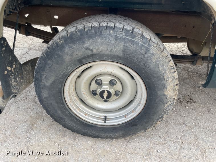 image for item JQ9411 1998 Chevrolet Silverado 1500  Ext. Cab pickup truck