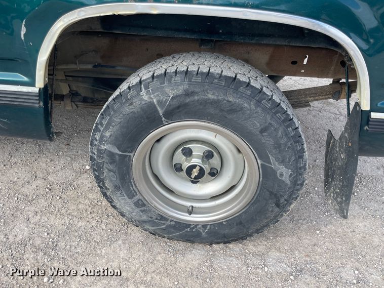 image for item JQ9411 1998 Chevrolet Silverado 1500  Ext. Cab pickup truck