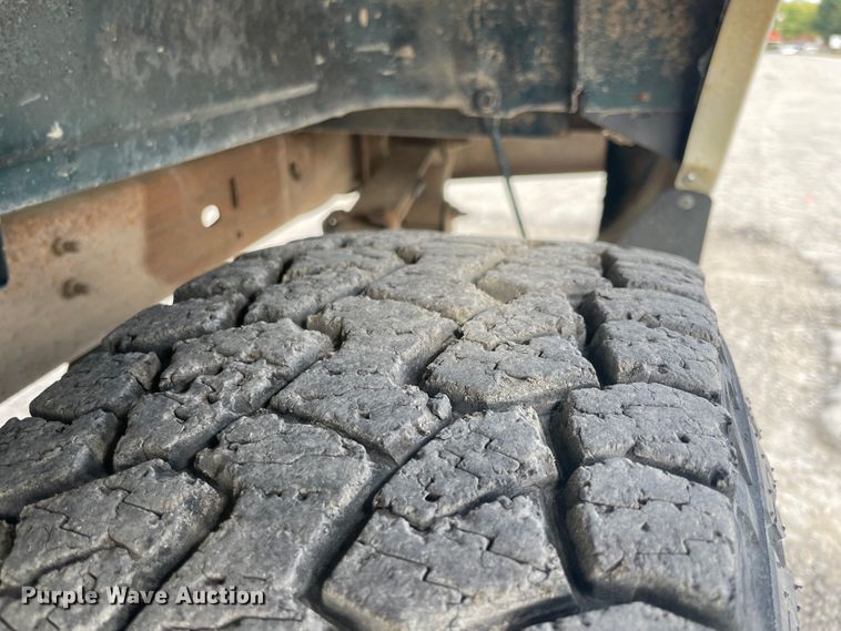 image for item JQ9411 1998 Chevrolet Silverado 1500  Ext. Cab pickup truck