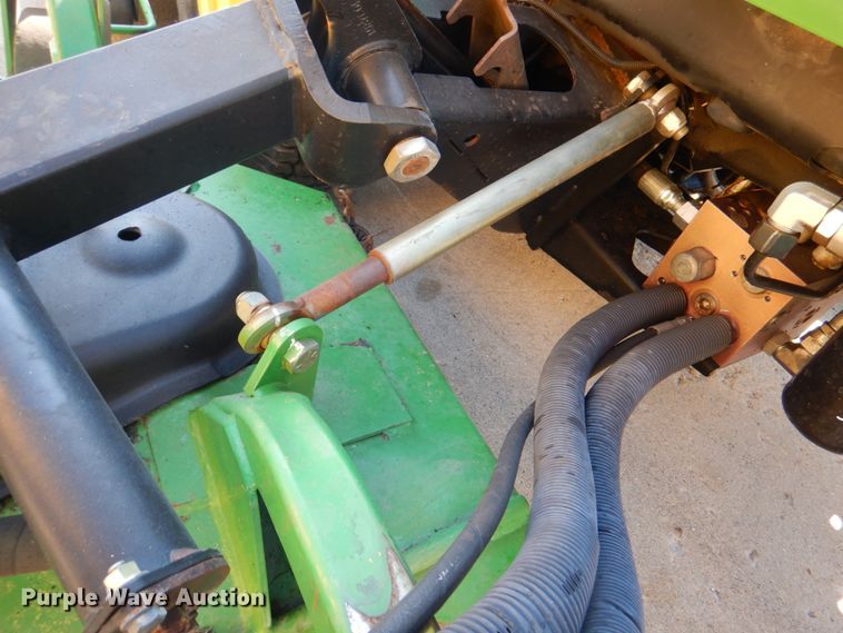 image for item JS9173 John Deere 1600  lawn mower