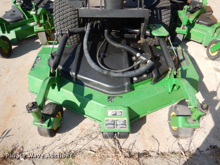 image for item JS9173 John Deere 1600  lawn mower