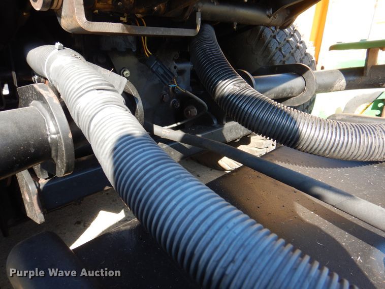 image for item JS9173 John Deere 1600  lawn mower