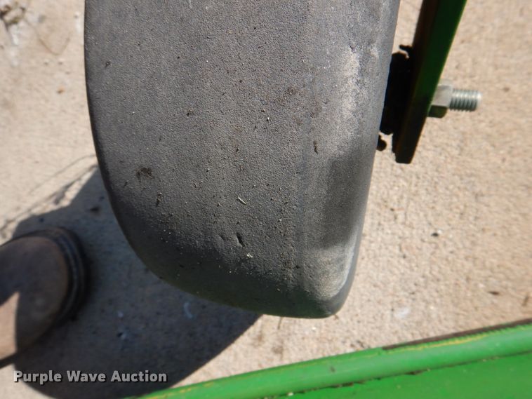 image for item JS9173 John Deere 1600  lawn mower