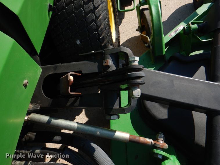 image for item JS9173 John Deere 1600  lawn mower