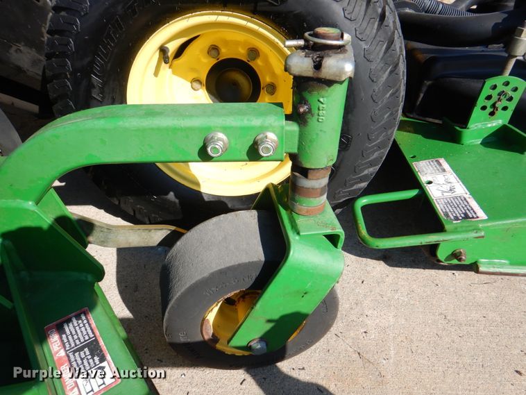 image for item JS9173 John Deere 1600  lawn mower