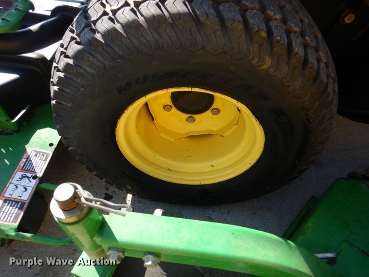 image for item JS9173 John Deere 1600  lawn mower