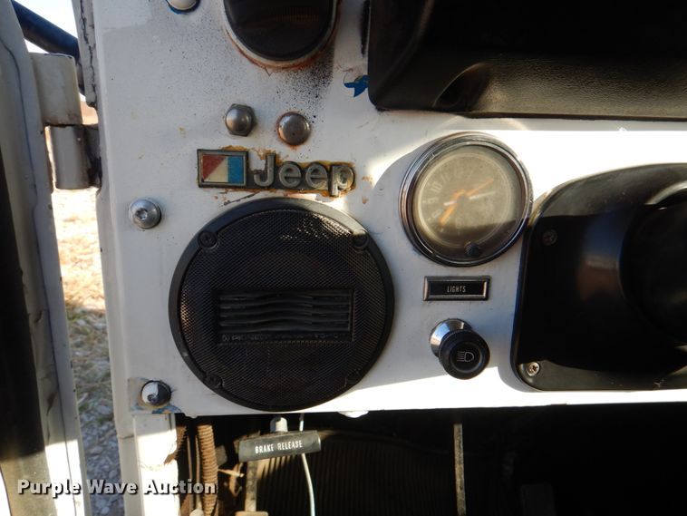 image for item JS9176 1978 Jeep CJ7  SUV