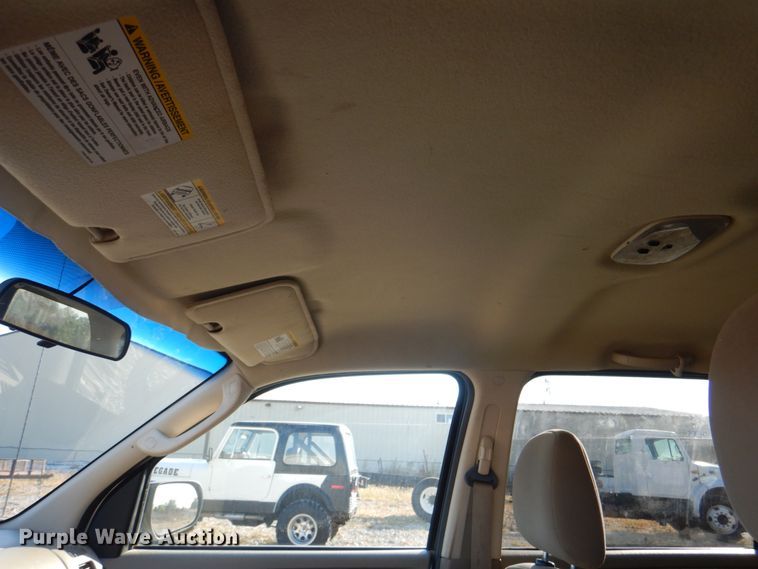 image for item JS9177 2005 Ford Escape  SUV