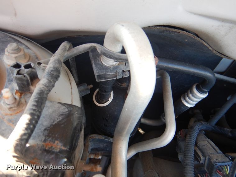 image for item JS9177 2005 Ford Escape  SUV