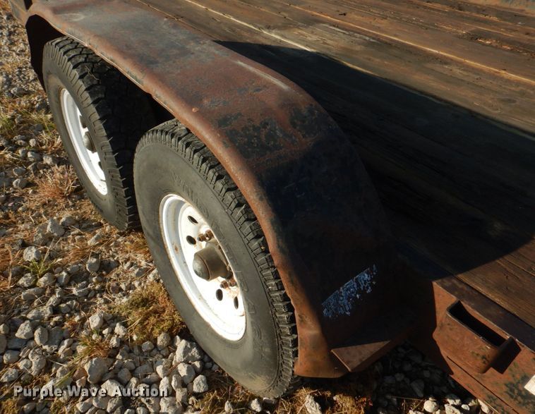 image for item JS9179 1998 H&H  utility trailer