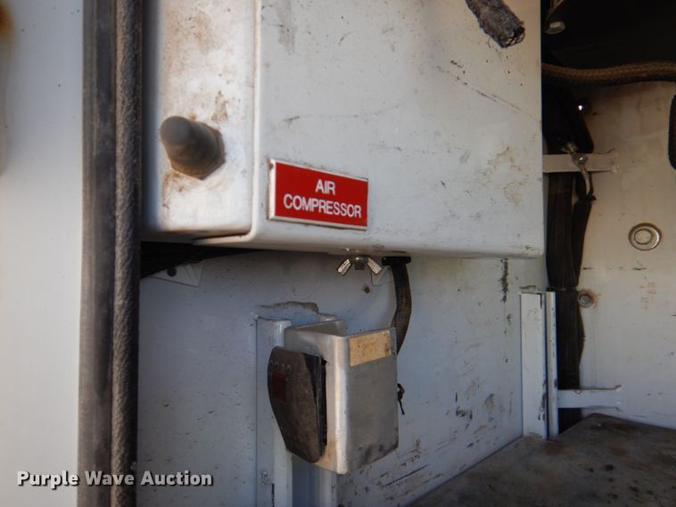 image for item JS9186 2014 Ford F550 Super Duty  utility / service truck