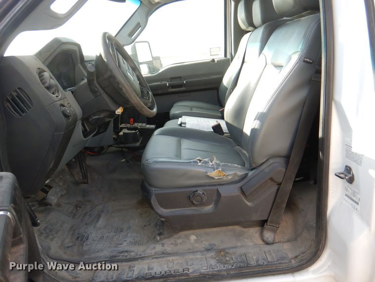 image for item JS9186 2014 Ford F550 Super Duty  utility / service truck