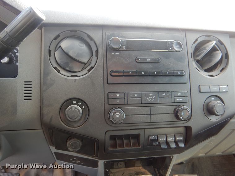 image for item JS9186 2014 Ford F550 Super Duty  utility / service truck