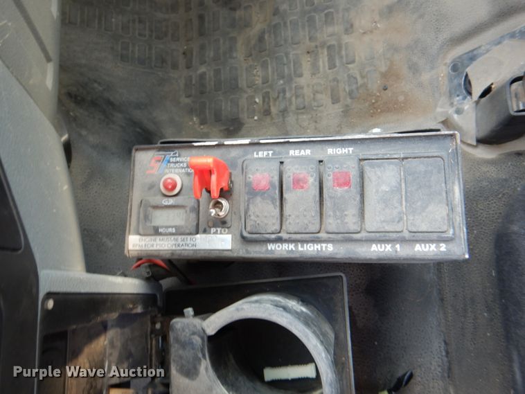 image for item JS9186 2014 Ford F550 Super Duty  utility / service truck