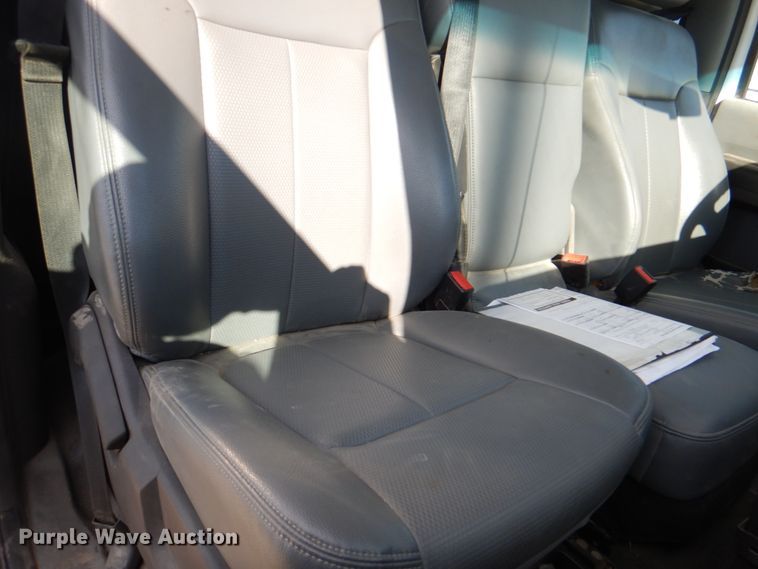 image for item JS9186 2014 Ford F550 Super Duty  utility / service truck