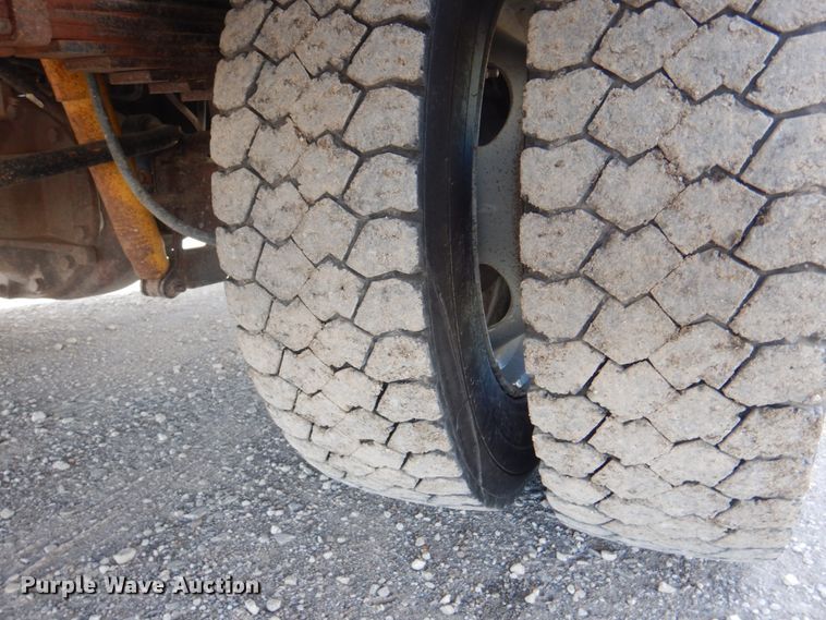 image for item JS9186 2014 Ford F550 Super Duty  utility / service truck