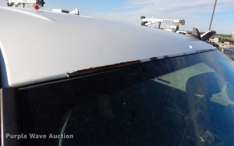 image for item JS9187 2013 Chevrolet Silverado 1500  Crew Cab pickup truck