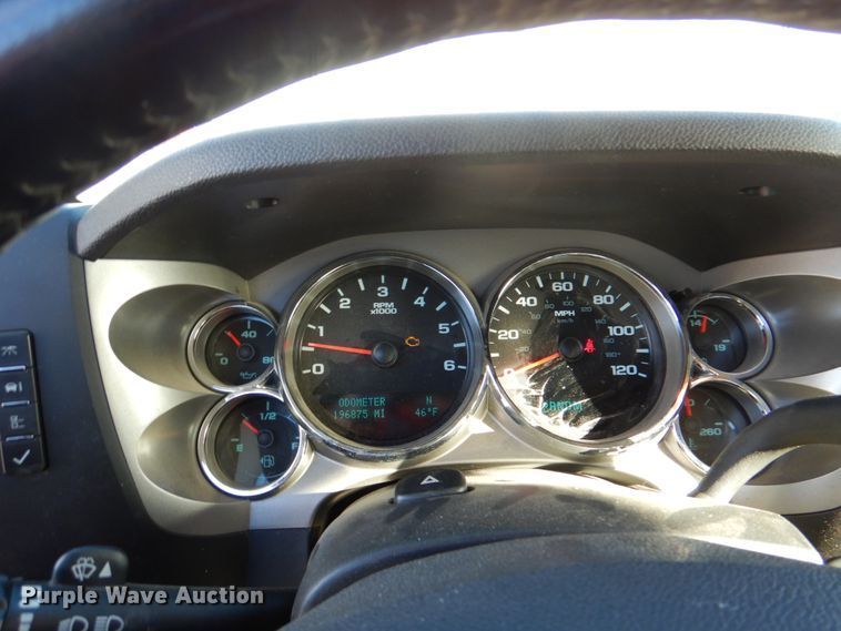 image for item JS9187 2013 Chevrolet Silverado 1500  Crew Cab pickup truck