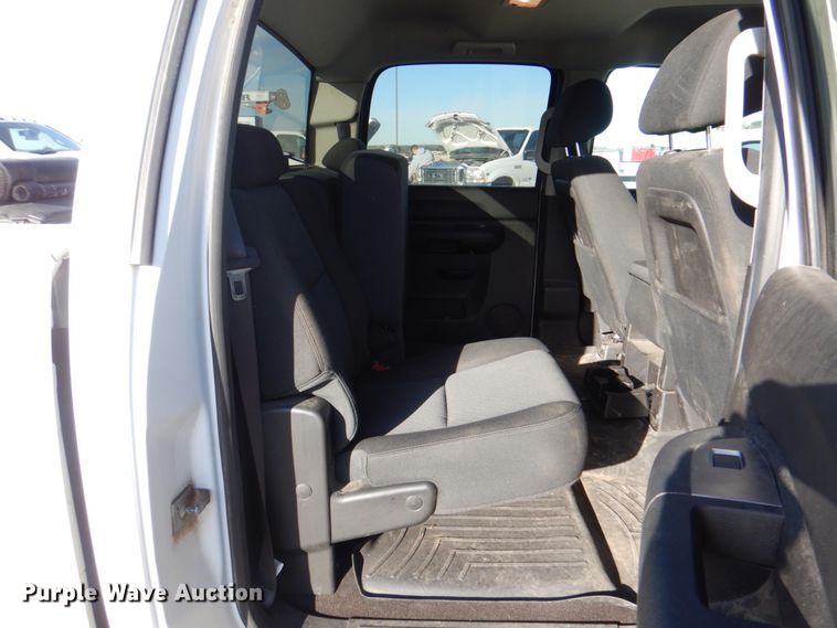 image for item JS9187 2013 Chevrolet Silverado 1500  Crew Cab pickup truck