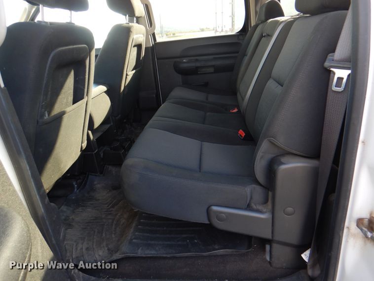 image for item JS9187 2013 Chevrolet Silverado 1500  Crew Cab pickup truck