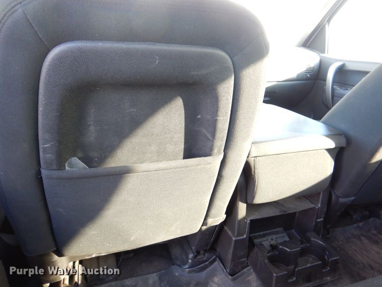 image for item JS9187 2013 Chevrolet Silverado 1500  Crew Cab pickup truck