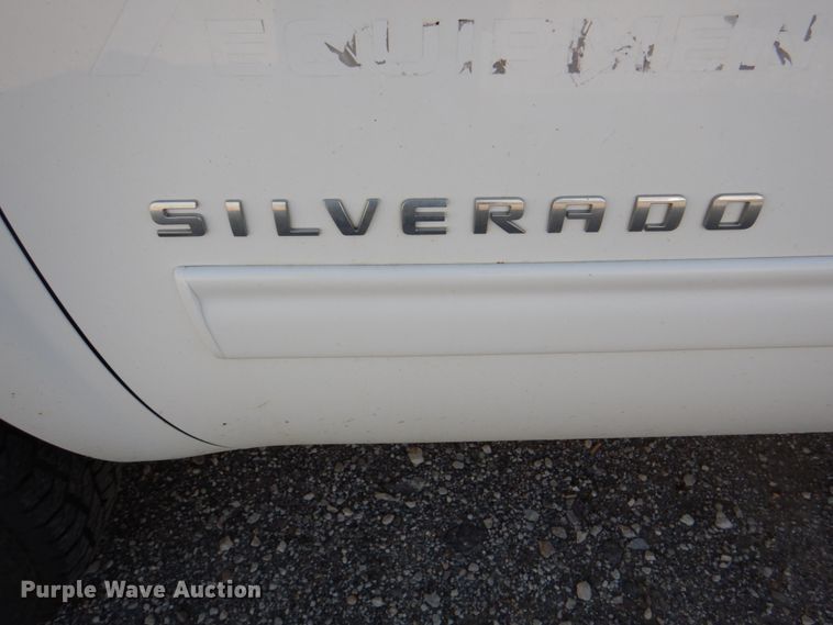 image for item JS9187 2013 Chevrolet Silverado 1500  Crew Cab pickup truck