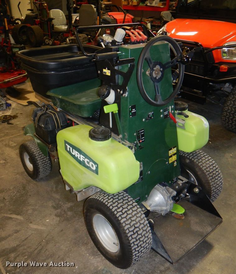 image for item JS9192 Turfco T3100  spreader