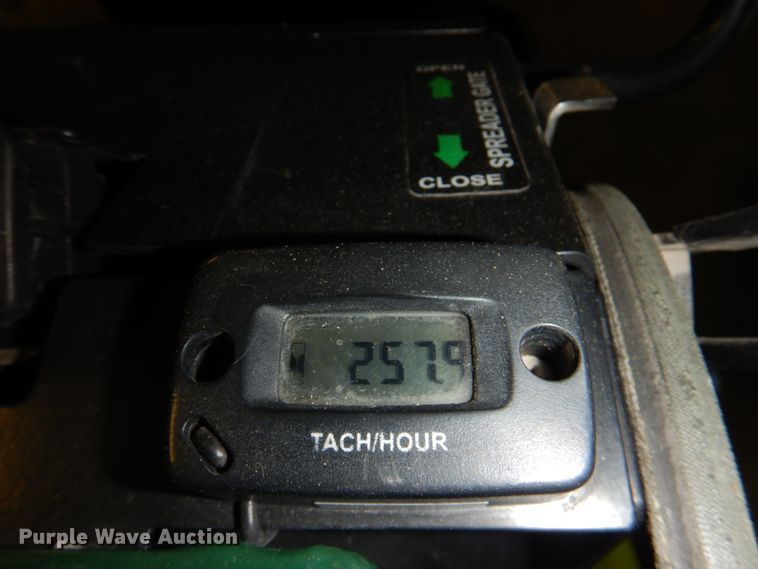 image for item JS9192 Turfco T3100  spreader