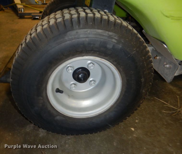 image for item JS9192 Turfco T3100  spreader