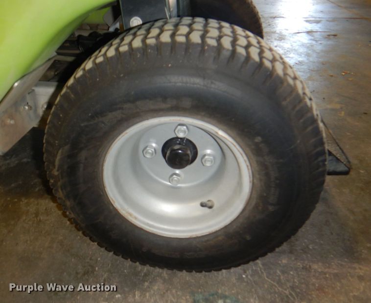 image for item JS9192 Turfco T3100  spreader