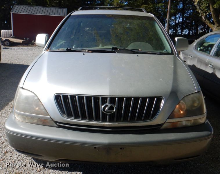 image for item JS9194 2000 Lexus RX300  SUV