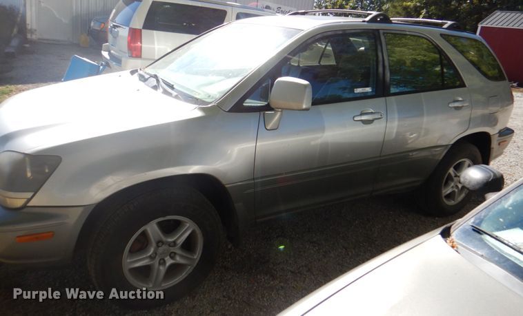 image for item JS9194 2000 Lexus RX300  SUV