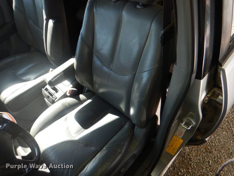 image for item JS9194 2000 Lexus RX300  SUV