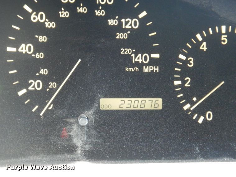 image for item JS9194 2000 Lexus RX300  SUV