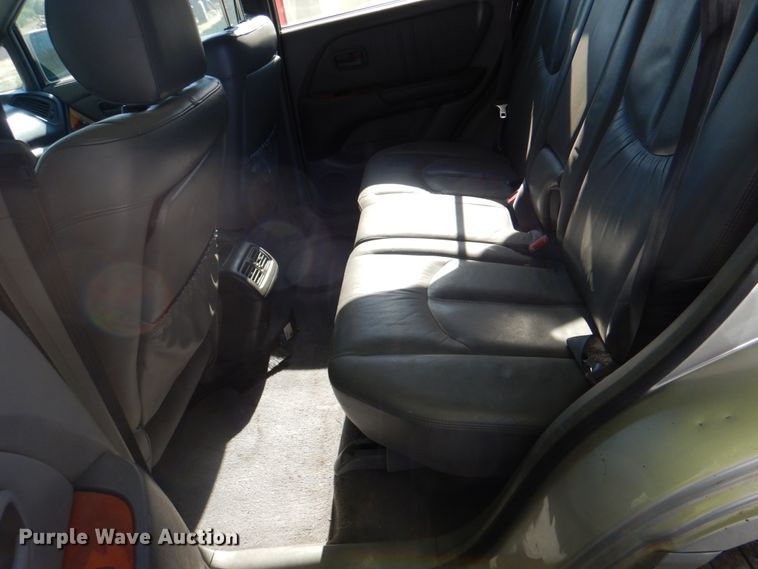 image for item JS9194 2000 Lexus RX300  SUV