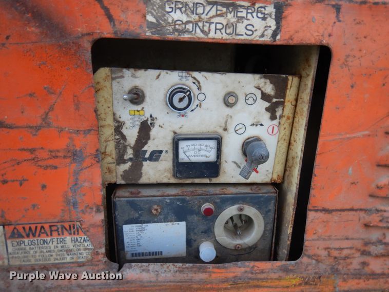 image for item JS9512 JLG CM-233  scissor lift