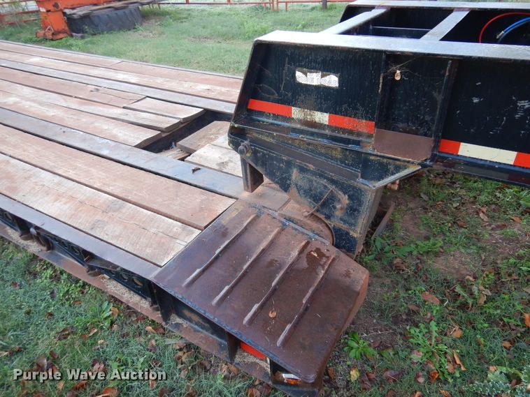 image for item JT9503 2006 Challenger  lowboy equipment trailer