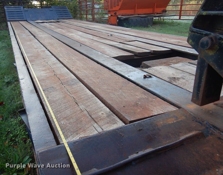 image for item JT9503 2006 Challenger  lowboy equipment trailer