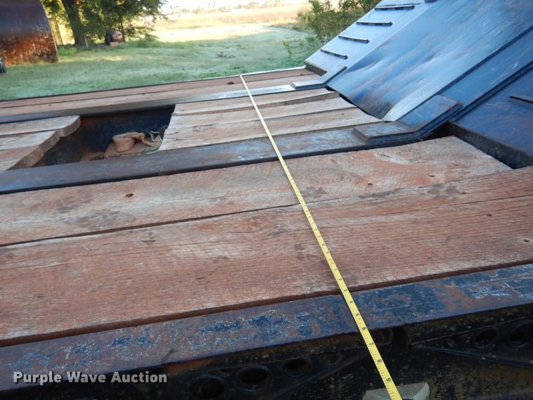 image for item JT9503 2006 Challenger  lowboy equipment trailer