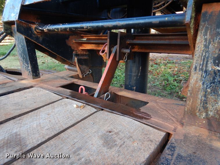 image for item JT9503 2006 Challenger  lowboy equipment trailer