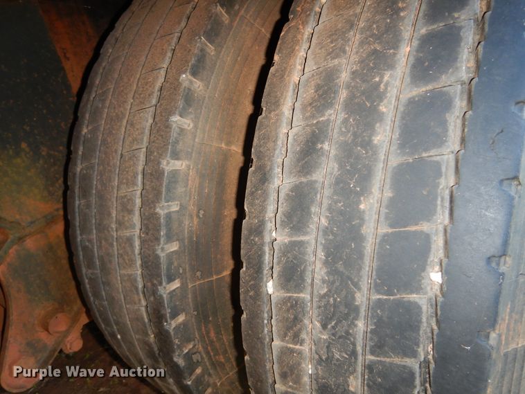 image for item JT9503 2006 Challenger  lowboy equipment trailer