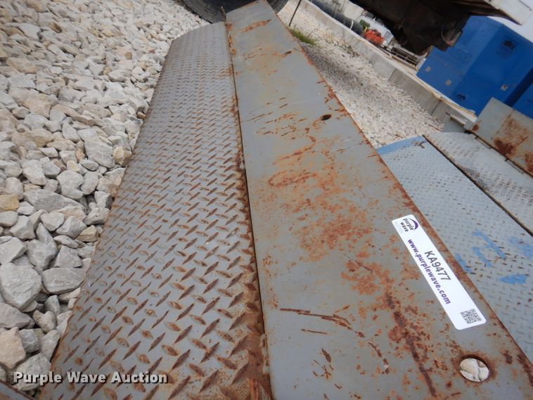 image for item KA9477 Bluff 20EP72  mechanical edge of dock leveler